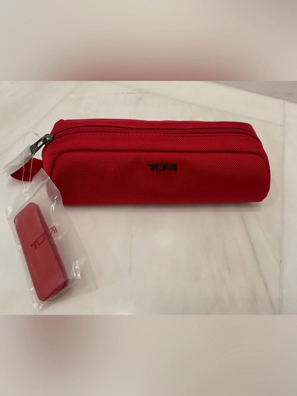 TUMI Zippered Ballistic Nylon Pencil Case Cord Pouch w/ CORD KEEPER - TUMI RED
